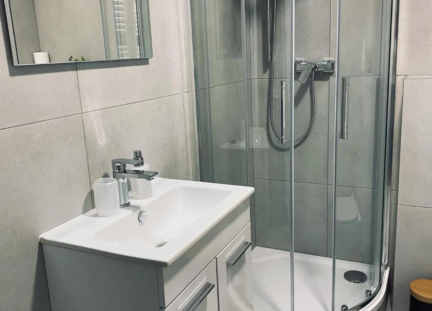 Apartment Moderni Studio V Centru Pardubic - Netflix, Wi-Fi Zdarma Pardubice