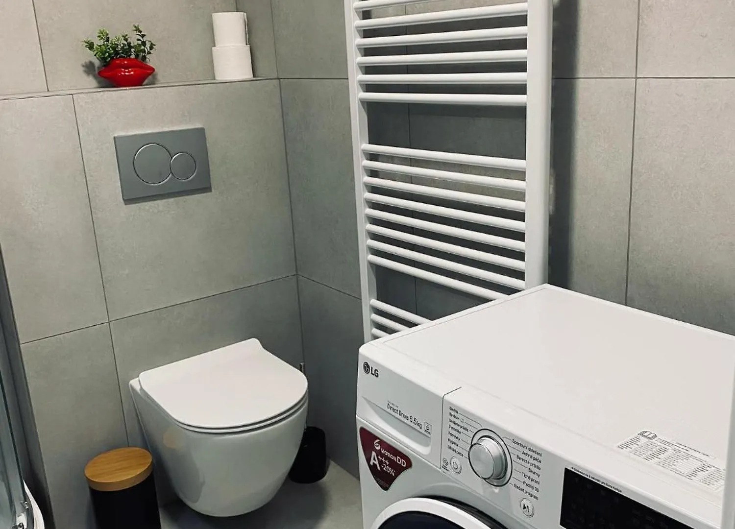 Moderni Studio V Centru Pardubic - Netflix, Wi-Fi Zdarma Pardubice